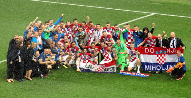 场上和场下 场上和场下